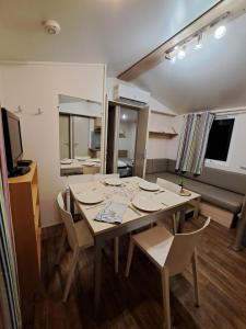 Appartements Mobilome 6 personnes climatise : photos des chambres