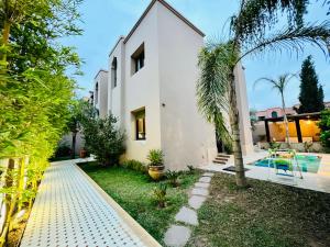 SABOR VILLA TARGA GARDEN -Only Family