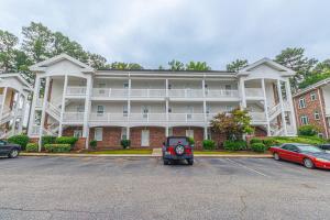Ground Floor Condo 2 bed 2 bath Riverwalk at Arrowhead Country Club Unit 104