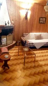 The log house in the village - Pramanta