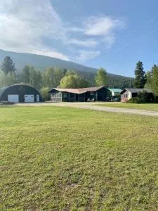 Simplicity up the West Fork - Sula