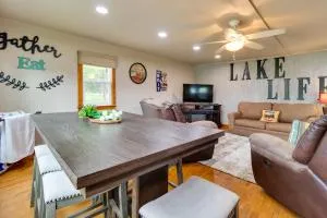 Henderson Vacation Rental Less Than 1 Mi to Norfork Lake! - Bird Springs