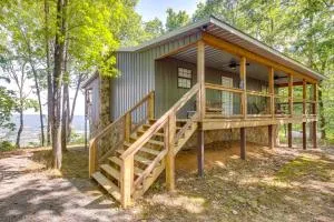 Renovated Cabin with Decks, Views, and Fire Pit! - 克罗斯维尔