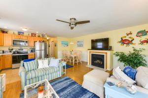 Condo with Deck Walk to Beach and Convention Center!