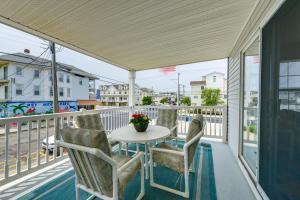 Condo with Deck Walk to Beach and Convention Center!