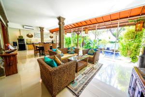 Villa CONOR - LEGIAN - SEMINYAK - 2 Bedroom 2 Bathroom Villa - Great Location