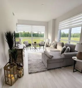 2 bedroom 2 bath Aquarius, Friday Harbour, Innisfil, Barrie - Innisfil