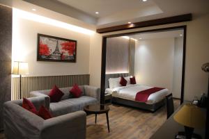 Pride Biznotel Haldwani