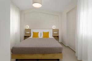 V Luxury Apartments with Pool