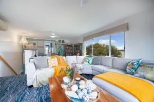 Blue Bay View Surf & Sauna Stay - Surf Beach