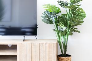 3BR 2BATH, Southbank, Stylish, Sea View