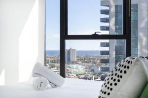 3BR 2BATH, Southbank, Stylish, Sea View