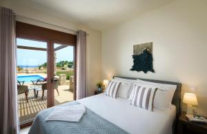 Muses Beach Villas - Urania