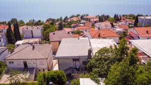 Apartment Olea Crikvenica - with beautiful sea view, near the sandy beach and center