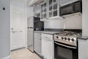 West Village 1br w in-unit wd NYC-1163