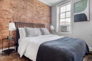 West Village 1br w in-unit wd NYC-1163
