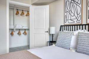 Bethesda 2BR w Concierge Gym nr Metro shops WDC-466