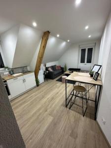 Beau Studio Cosy proche frontière Suisse