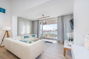 Luxury house in Roses