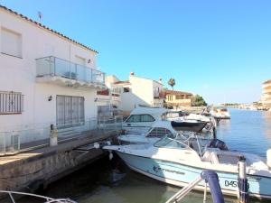 Casa en Canal de Roses - Parking, Aire Acondicionado - ES-228-111
