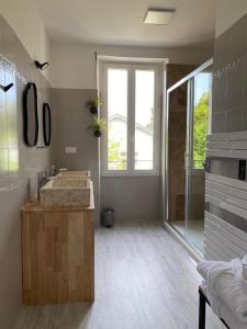 Maisons de vacances Gite a Villereal avec spa : photos des chambres