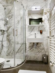 Lipa, Hotel & Bistro