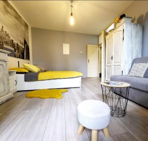 Cozy apartment with balcony 10 min from the beach 