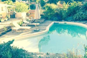 Villa Roquefortoise avec piscine