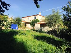 Villa Roquefortoise avec piscine