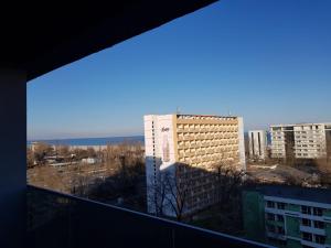 Sunset Boulevard Apartment Mamaia