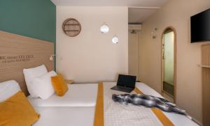 Hotels Kyriad Lyon Est - Bron Eurexpo Le Cottage : photos des chambres