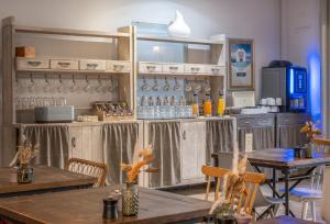 Hotels Kyriad Lyon Est - Bron Eurexpo Le Cottage : photos des chambres