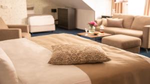 Junior Suite room in Savoy Hotel