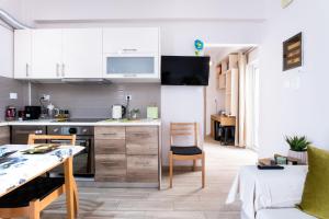 Family Apartment near Port