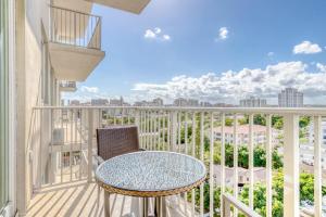 Coral Gables 2br w wd pool gym near shops MIA-46