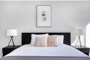 Beverly Hills 2BR nr Bristol Farms The Grove LAX-679