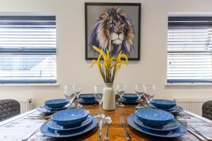 At the level - (2 bed flat)