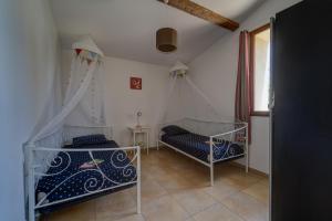 Maisons d'hotes Gite Imagine Roussillon Residence Privee avec Piscine - 8 personnes : photos des chambres