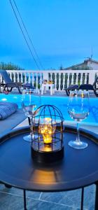 Sunny Holiday House with pool