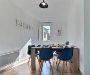 Tout Inclus - Plein Centre - Netflix - Moontown