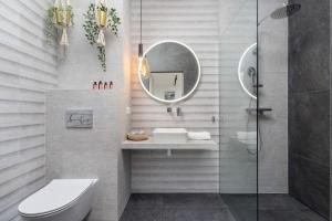 Luxurious Apartment Rakowicka Kraków by Renters Prestige