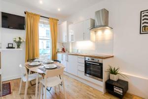Central Camden Apartment