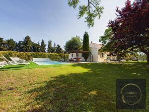 Villas Villa Crousadou, 10 personnes avec piscine a Saint-Remy-de-Provence : photos des chambres