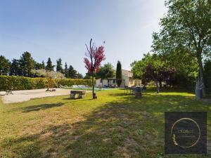 Villas Villa Crousadou, 10 personnes avec piscine a Saint-Remy-de-Provence : photos des chambres