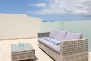 Home2Book Stylish & Relax Attic La Tejita