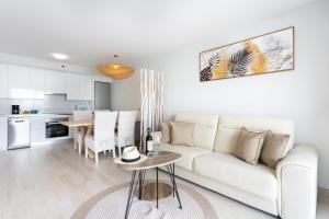 Home2Book Stylish & Relax Attic La Tejita