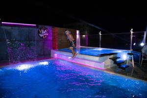 Vila One Beach Hotel