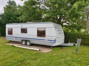 Campings Domaine du Moulin de la Bretonniere Grande Caravane Omaha Beach Dday : photos des chambres