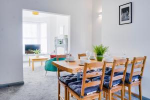 Cosy 3 bedroom house near Anfield Stadium