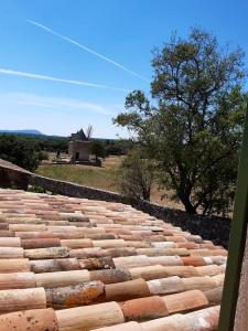 Maisons de vacances Maison de 3 chambres avec jardin clos et wifi a Regusse : photos des chambres